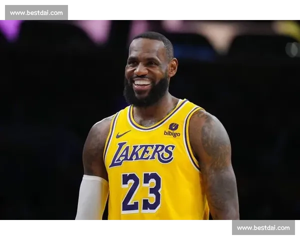 湖人官宣续约防守悍将!235 万美元锁定后场关键拼图 湖人官宣续约防守悍将!235 万美元锁定后场关键拼图